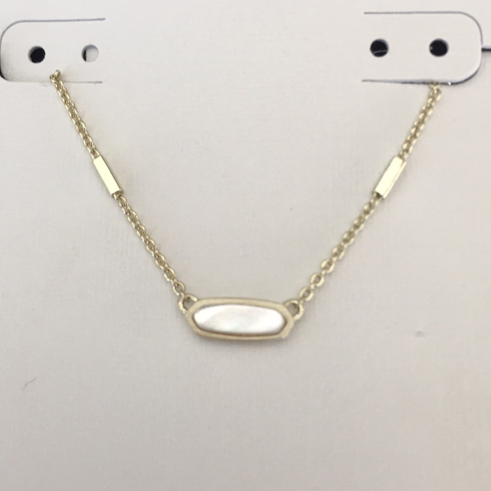Kendra Scott Miya Necklace Ivory Pearl and Gold